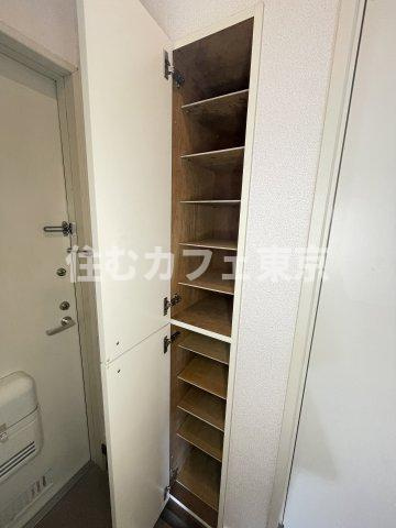 ラフィーネ西国分寺の収納|シューズボックスです