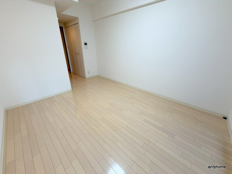 アーデン谷町　仲介手数料無料の居間・リビング