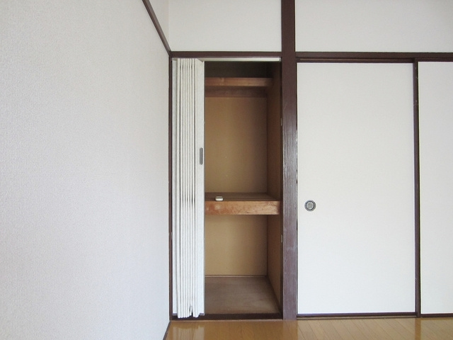 リーフハイツ藤の収納|洋室の収納です