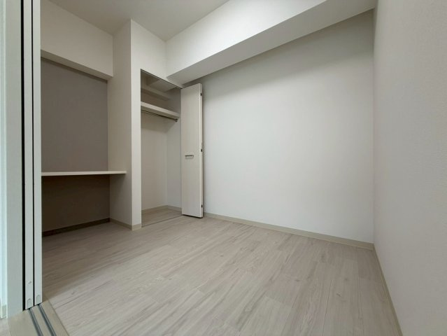 ベルンガーデン上本町の洋室