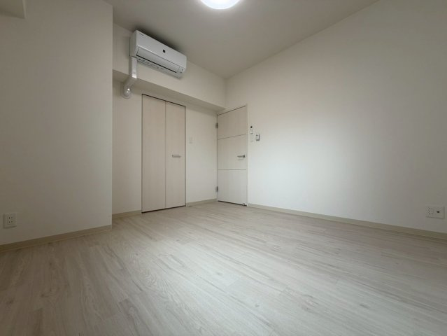 ベルンガーデン上本町の洋室