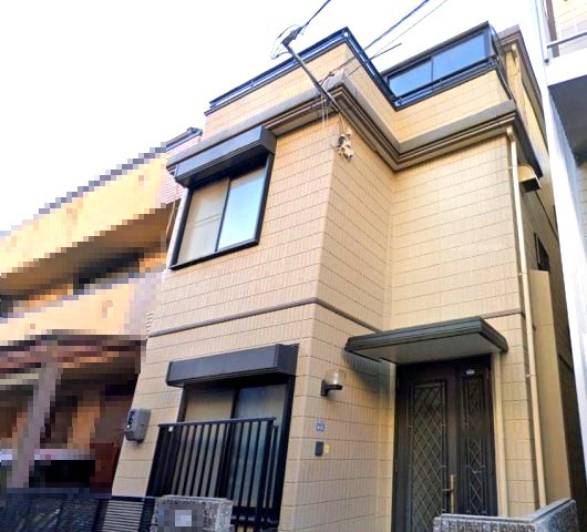 灘区岸地通1丁目の外観|SIC・廊下収納・各居室収納有り