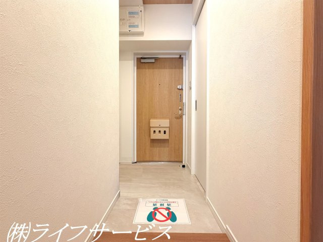 【玄関】 | オリエント新大阪アーバンライフ | 玄関／シューズインクローゼットあり