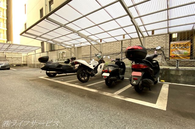 【その他共用部分】 | オリエント新大阪アーバンライフ | バイク置場