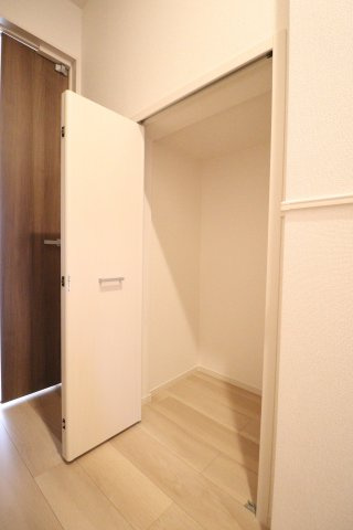メゾン・ド・リュミエールⅢの収納|こまごまとしたものを収納できそうですね