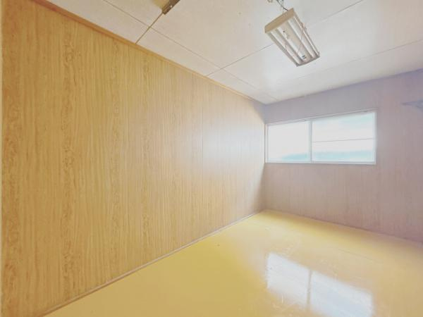 富士宮市小泉の中古一戸建|【現況販売】1階納戸 