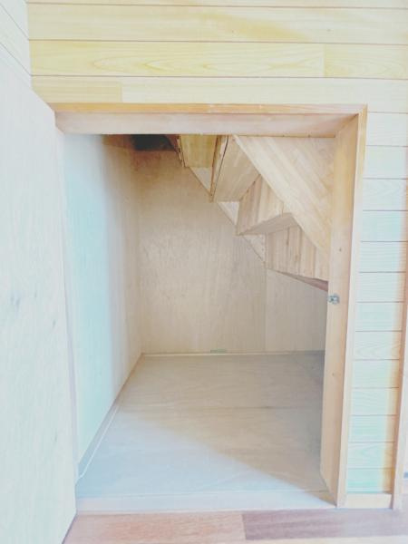 富士宮市小泉の中古一戸建|【現況販売】1階階段下収納 