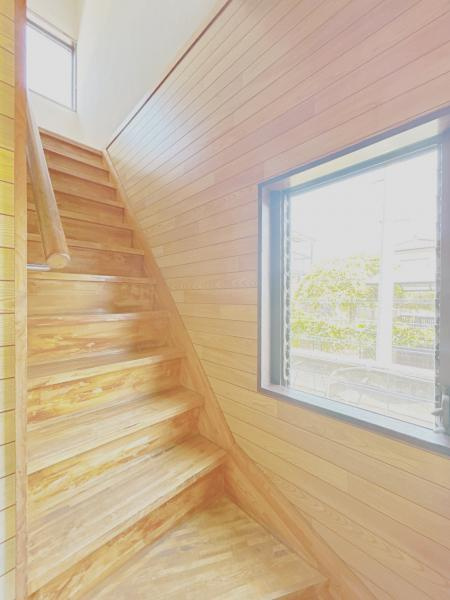 富士宮市小泉の中古一戸建|【現況販売】階段 