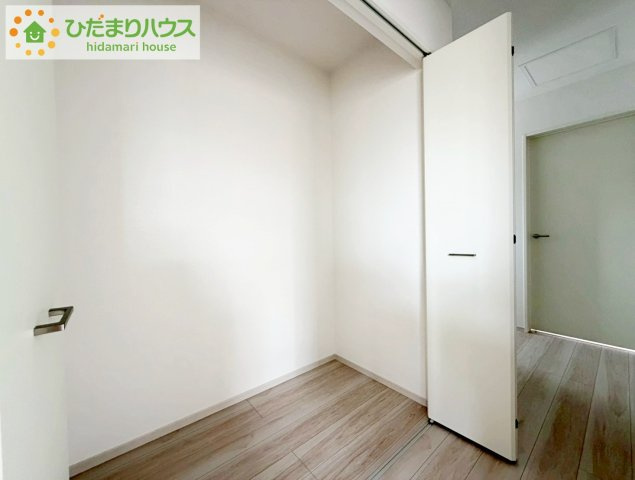 郡山市富田町9期　新築戸建　１号棟の収納|ファミリークローゼットは収納場所が決まるので、リビングや各部屋に衣類などが散らかりにくくなります！