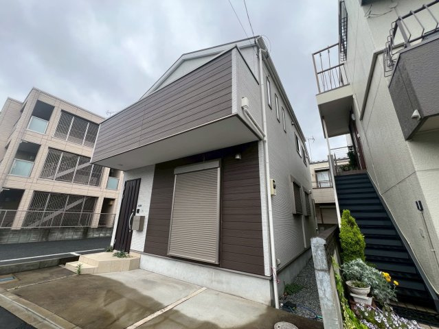 市川市平田四丁目戸建