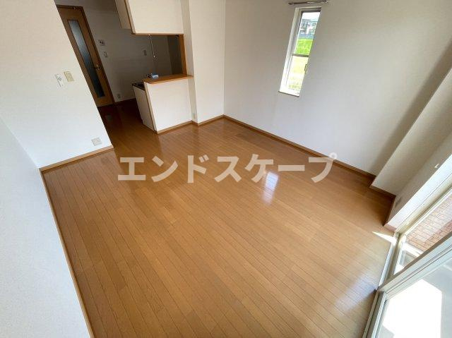 ソルジェンテＢの居間・リビング|高崎、前橋のお部屋探しはエンドスケープまで！お客様の理想お聞かせ下さい♪