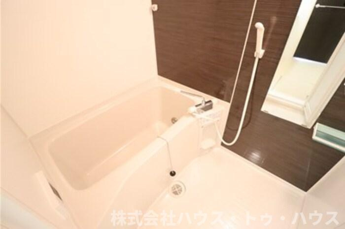 アローフィールド　Bの浴室