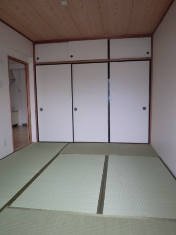 ルミエール妙蓮寺の寝室|302号室の写真です