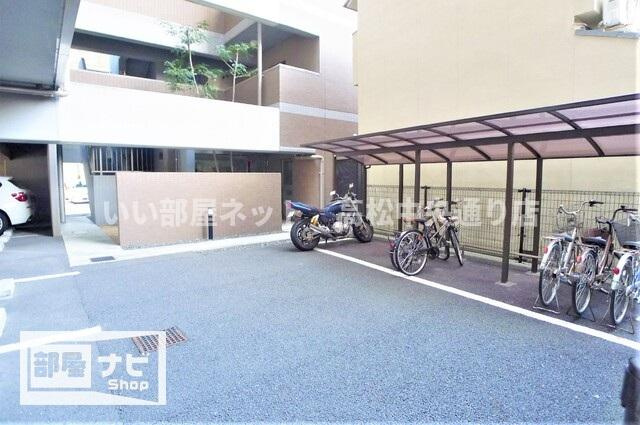 【駐車場】 | アルファレガロ栗林