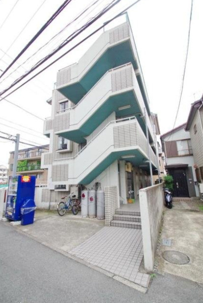 川崎市多摩区菅城下のアパート