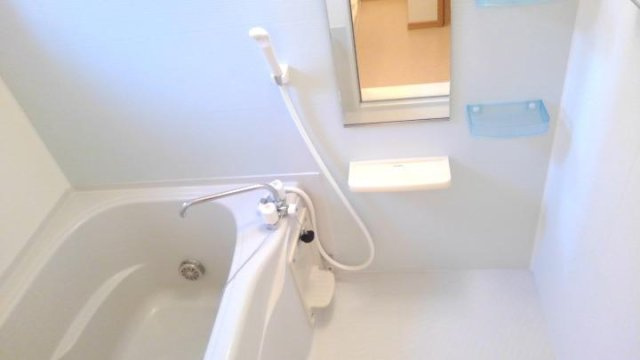 【浴室】 | ライム　ウッド | きれいなお風呂です