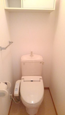 【トイレ】 | ライム　ウッド | 清潔感のあるトイレです