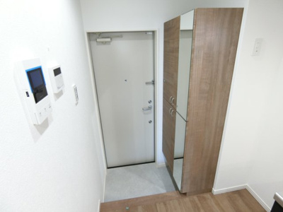 【玄関】 | ワコーレヴィアーノ須磨行幸町 | シューズボックス付