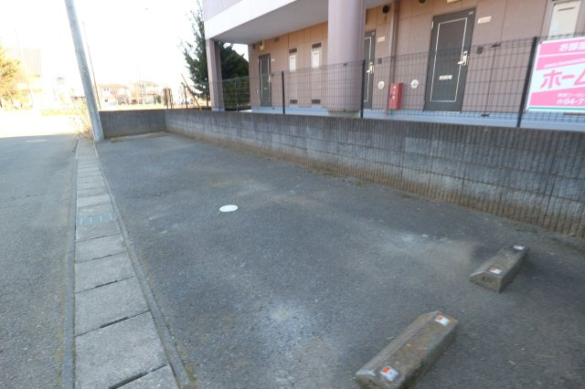 メルヴェールの駐車場