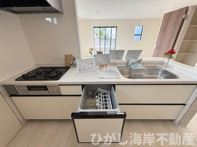 茅ヶ崎市菱沼１丁目　新築戸建　全２棟のキッチン|食洗器付きシステムキッチン
