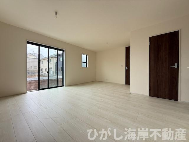 茅ヶ崎市菱沼１丁目　新築戸建　全２棟の居間・リビング|18.5帖　LDK