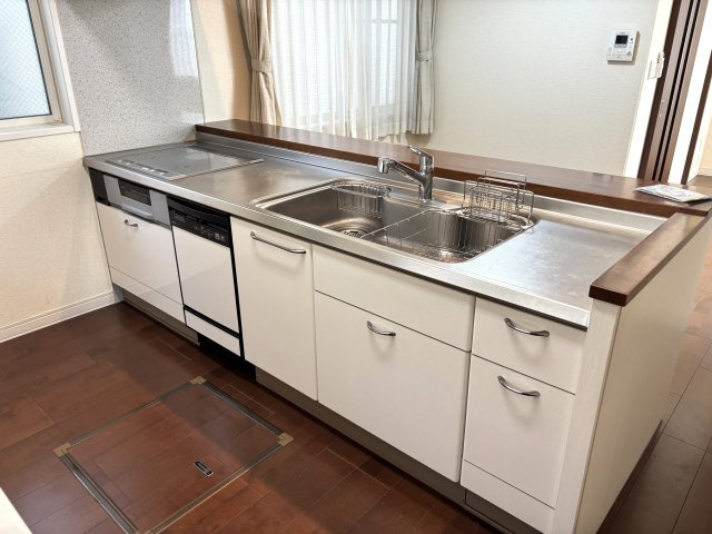 新潟市中央区弁天橋通1丁目のキッチン