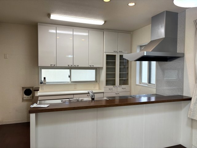 新潟市中央区弁天橋通1丁目のキッチン