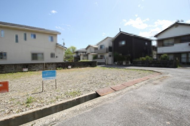 朝倉本町１丁目　Ｂ号地・西　建築条件なし　売土地　（全2区画）の外観|Ｂ号地・西　土地面積　123.51㎡　（約37.36坪）