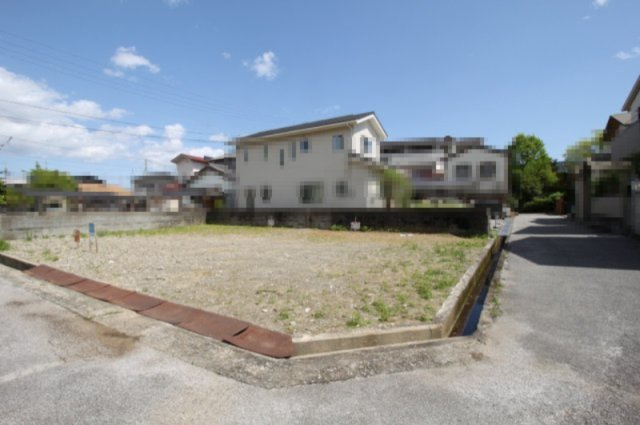 朝倉本町１丁目　Ｂ号地・西　建築条件なし　売土地　（全2区画）の外観|Ｂ号地・西　土地面積　123.51㎡　（約37.36坪）