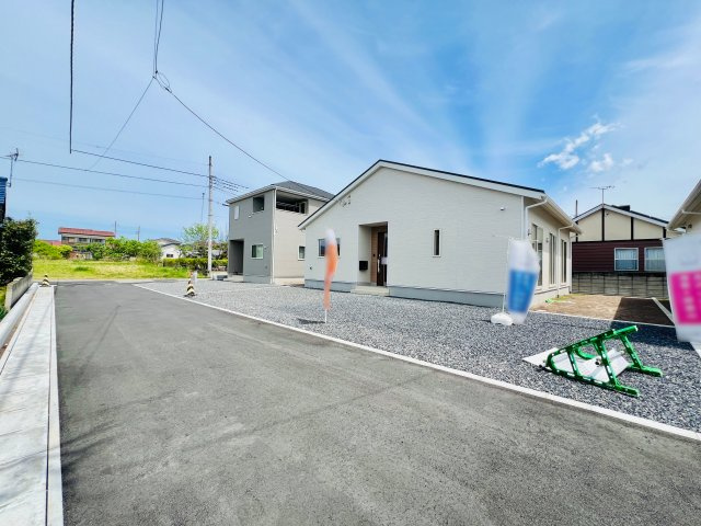 高崎市箕郷町白川の前面道路含む現地写真|駐車が苦手な方にもおススメ◎