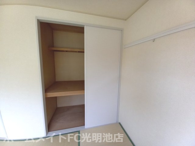 アーバンビレッジA棟の収納
