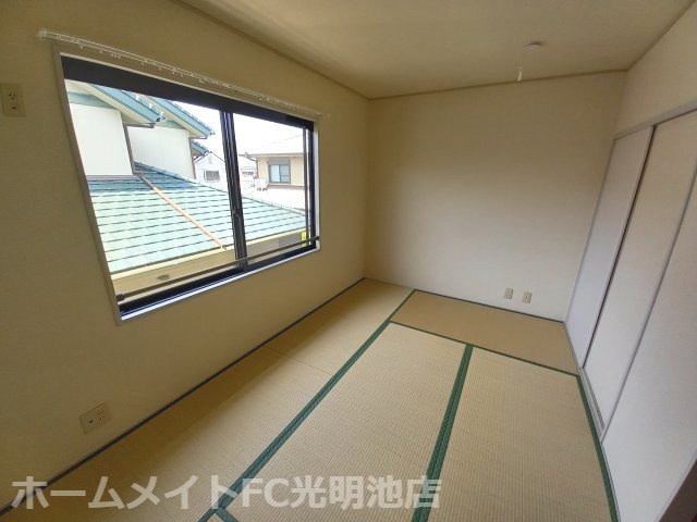 アーバンビレッジA棟の和室