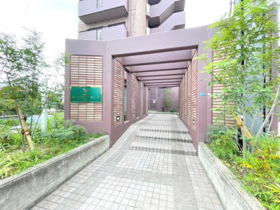 【エントランス】 | ロイヤルクイーンズパーク春日
