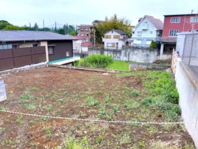 売土地　函南町柏谷の外観|ゆとりのある敷地形状で、間取りや外構プランの自由度も高く、こだわりのマイホームづくりに最適です。落ち着いた住宅地で、のびのびとした暮らしを実現できます。