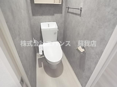 【トイレ】 | Ｄ-カヴェリ本千葉 | ゆったりとした空間のトイレです