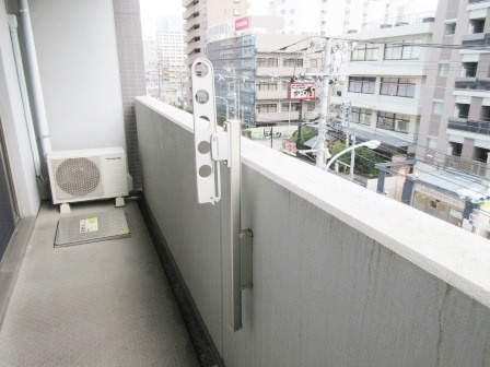 フォレンツタワー文京千石のバルコニー