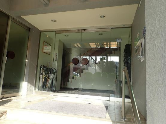 シャトレーヌ信濃町のエントランス|シャトレーヌ信濃町