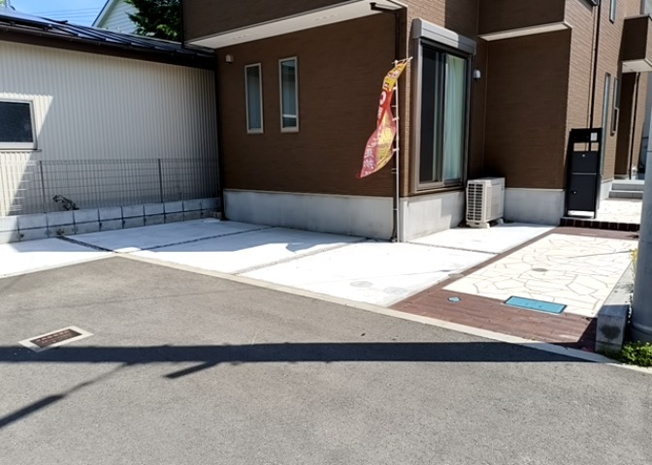 【駐車場】 | 駐車場と明記されていても、最小スペースでつくられた駐車場だと大型車は駐車できなかったり、出入りしにくくなったりする可能性があります。お車のサイズと購入したい物件の駐車場のサイズを現地で確認しましょう。