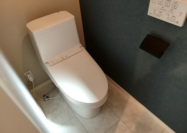【トイレ】 | トイレは大きさや形、機能、抗菌性などが異なる多種多彩なタイプが各メーカーから出ています。それぞれに良さがあるため、事前にどういったタイプのトイレがいいのかをご家庭内で決めて、内見に行くといいでしょう。