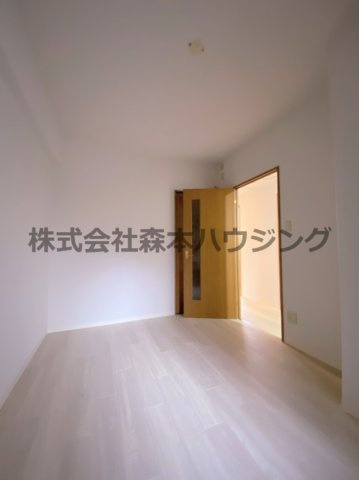 【洋室】 | 　グラン・エスポワール | 使い勝手のいい洋室です