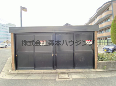 【その他共用部分】 | 　グラン・エスポワール | 専用ごみ置き場です