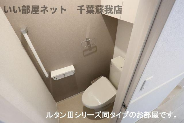 メゾン・ド・リュミエールⅢのトイレ|シンプルで使いやすいトイレです