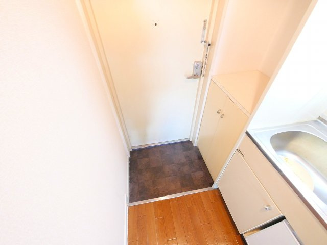 メゾンアンテルナ奈良の玄関|毎日通る玄関はこちらです