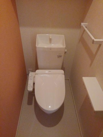 【トイレ】 | ベル・ルーチェ | 落ち着いたトイレです