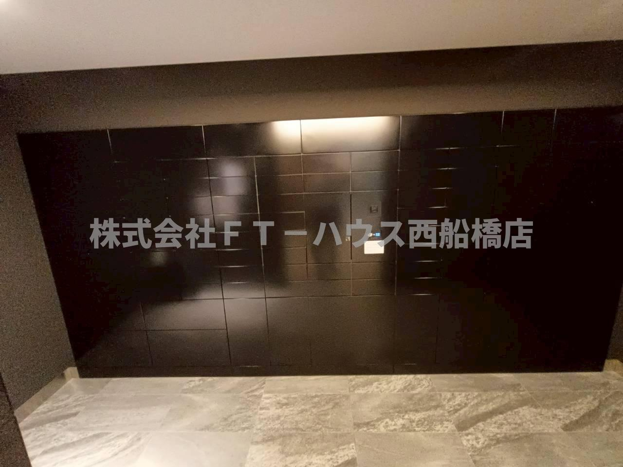 Alivis本八幡のエントランス