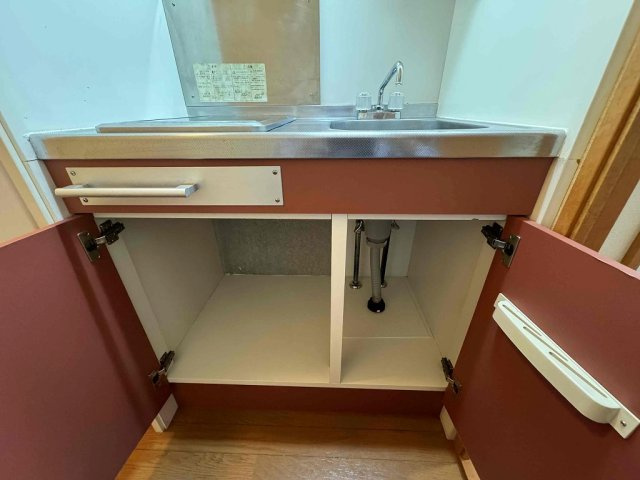 レオパレスプチＭのキッチン|※同タイプ部屋の写真となります