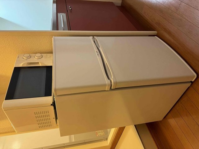 レオパレスプチＭのその他|※同タイプ部屋の写真となります（冷蔵庫・レンジ）