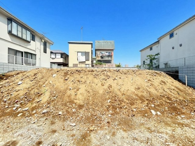 練馬区東大泉7丁目　建築条件付き売地の外観|2026.04.25撮影

現地ご見学希望・資料請求などお気軽にお問い合わせ下さい！
03-5990-5201