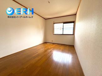 【洋室】 | 御影本町4丁目戸建 | 洋室6帖が3室ございます。