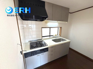 【キッチン】 | 御影本町4丁目戸建 | コンロ新調しております